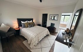 Cariad Apartment